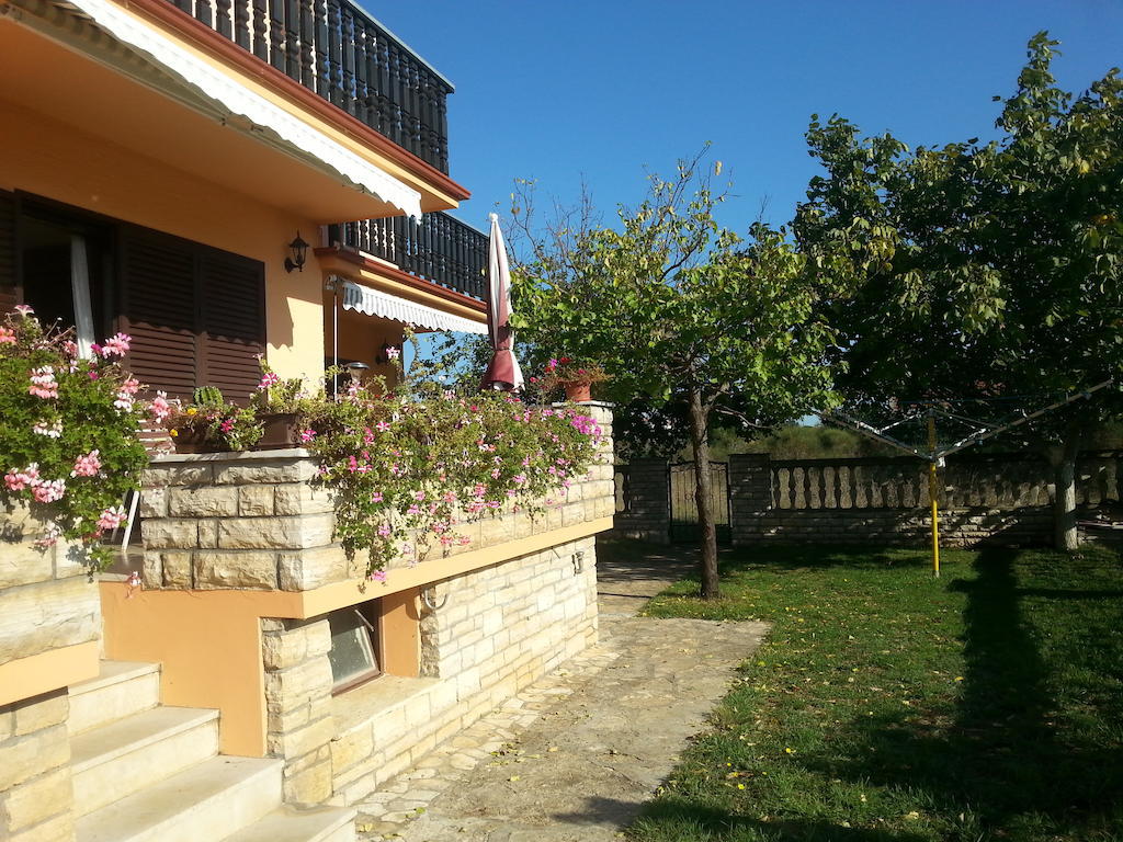 Apartments Santa Barbara Biograd Na Moru Exteriér fotografie