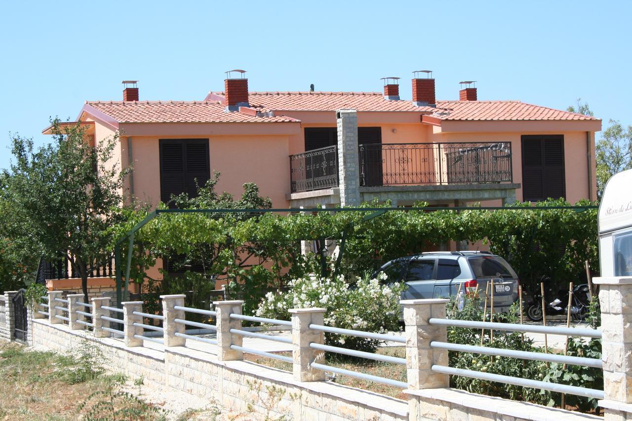 Apartments Santa Barbara Biograd Na Moru Exteriér fotografie